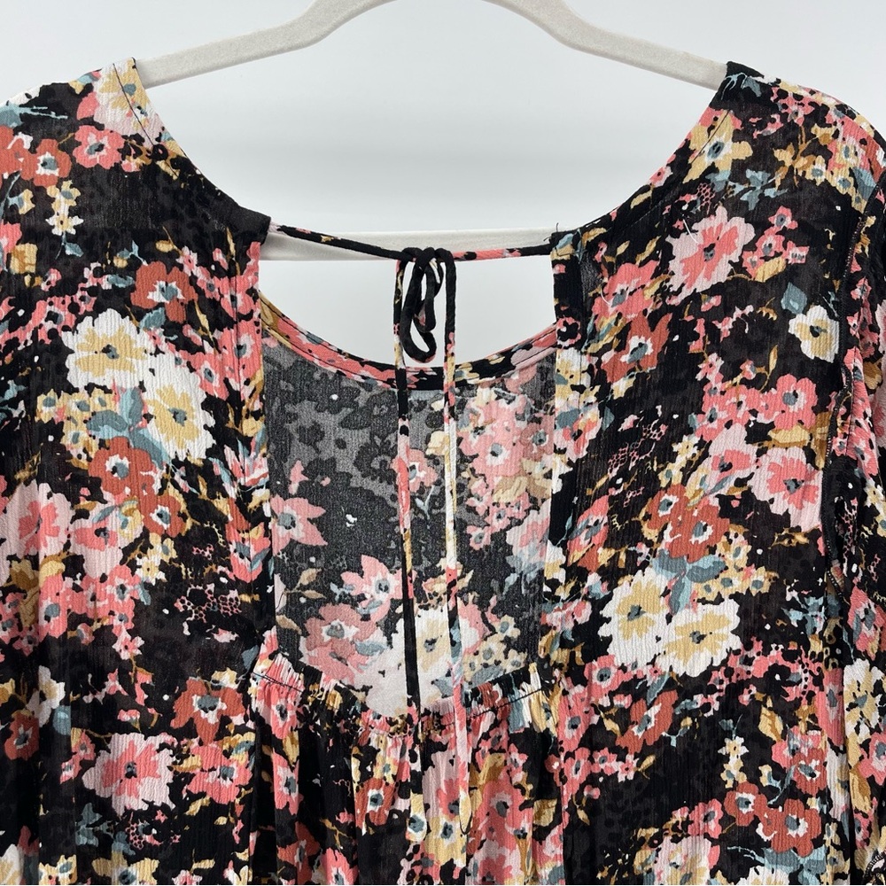 Maurices Black Floral Flutter Sleeve Lightweight Blouse Top, Women's 2X - Picture 5 of 8